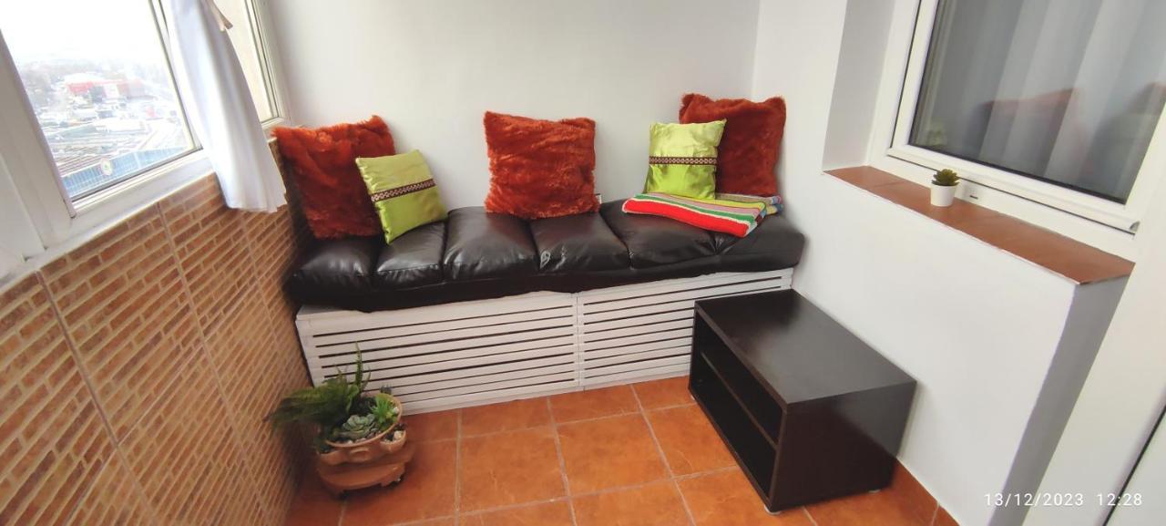Platinum Apartment - Apartament Cu 3 Camere, 2 Dormitoare, 2 Bai, Bucatarie Complet Utilata, 2 Balcoane Bukarest Eksteriør billede