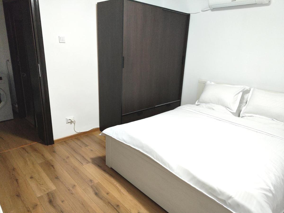 Platinum Apartment - Apartament Cu 3 Camere, 2 Dormitoare, 2 Bai, Bucatarie Complet Utilata, 2 Balcoane Bukarest Eksteriør billede