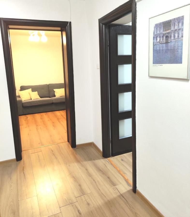 Platinum Apartment - Apartament Cu 3 Camere, 2 Dormitoare, 2 Bai, Bucatarie Complet Utilata, 2 Balcoane Bukarest Eksteriør billede