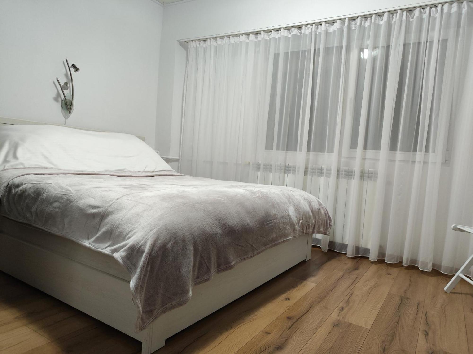Platinum Apartment - Apartament Cu 3 Camere, 2 Dormitoare, 2 Bai, Bucatarie Complet Utilata, 2 Balcoane Bukarest Eksteriør billede
